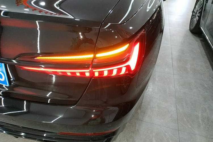 Used Audi A6L 2019 40 TFSI Luxury Dynamic Model
