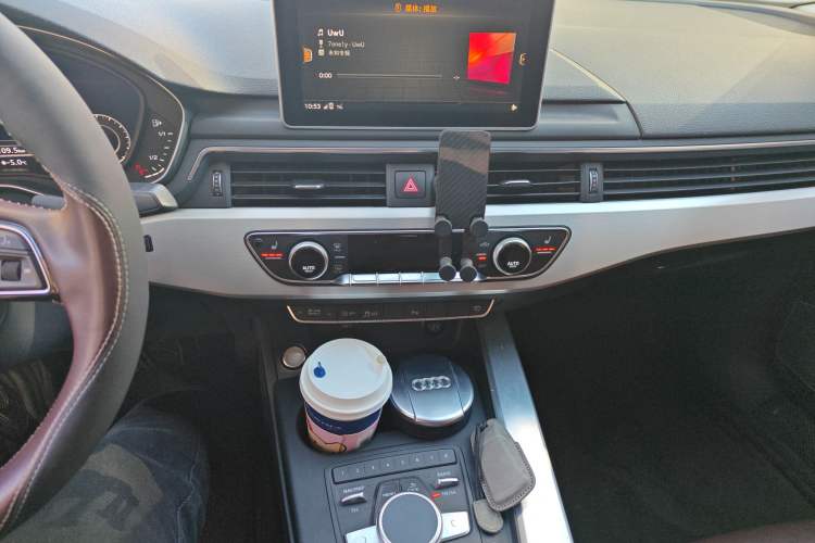 Used Audi A4L 2018 30th Anniversary Edition 40 TFSI Fashion Model