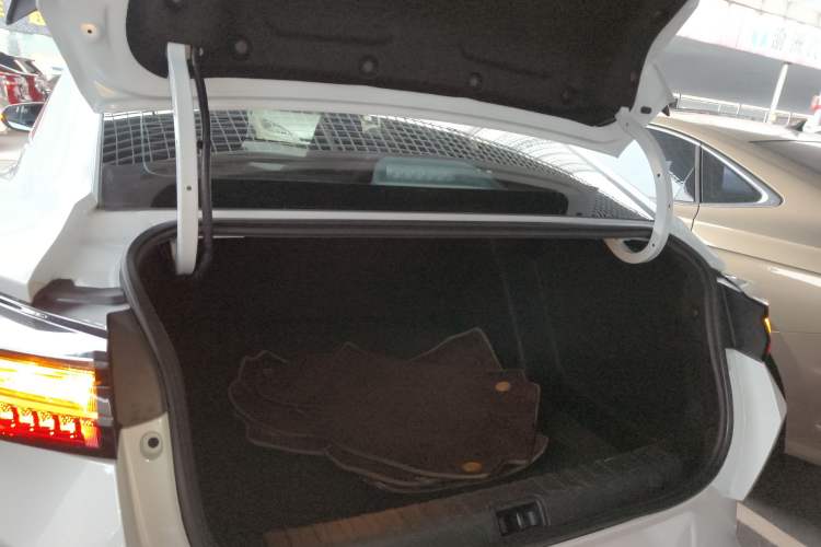 Used Dongfeng Aeolus Yixuan 2024 1.5L Automatic JingSu Edition
