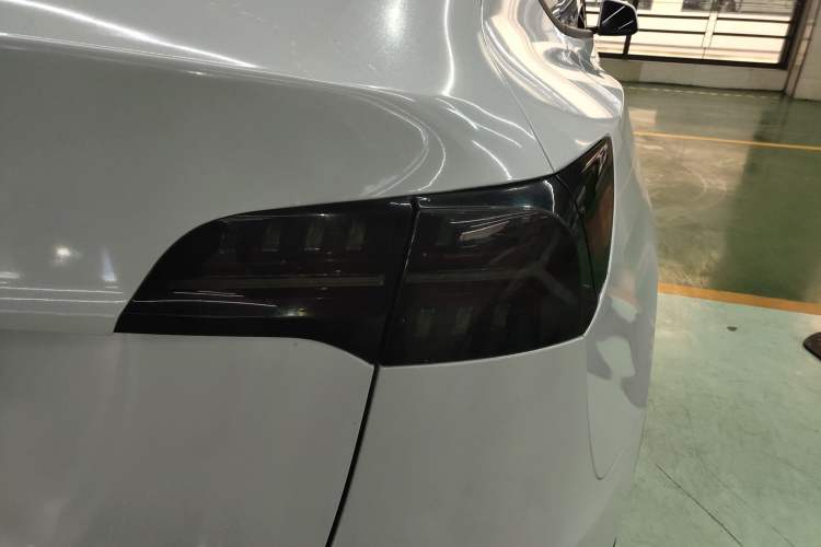 Used Tesla Model Y 2022 Rear-Wheel-Drive Version
