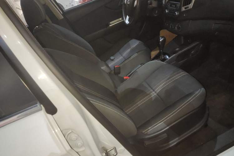 Used Dongfeng Aeolus AX3 2016 1.5L Automatic Zunku Model