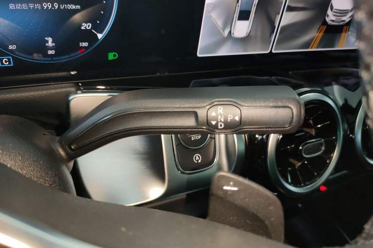 Used Mercedes-Benz GLB 2023 Refresh GLB 200 Fashion Edition
