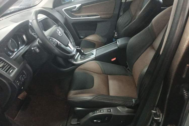 Used Volvo XC60 2016 T5 Smart Version