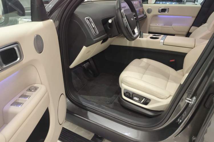 Used Li Auto L7 2023 Max model
