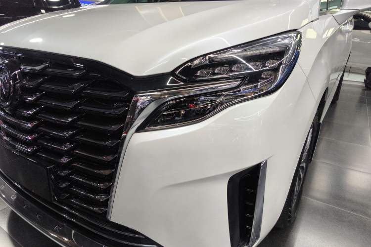 Used Buick GL8 2023 ES Lu Zun Comfort Model
