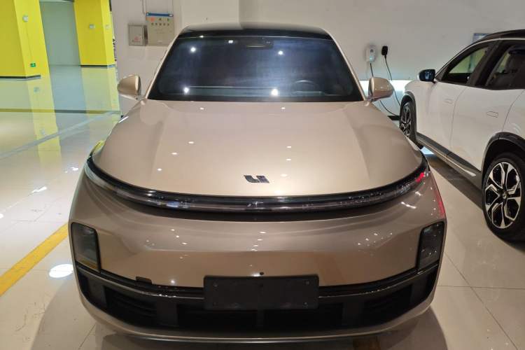 Used Li Auto L8 2023 Pro Model
