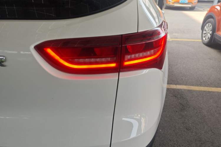 Used JETOUR X70M 2020 Revised Version 1.5T Manual - Travel Companion Type 6 Seats
