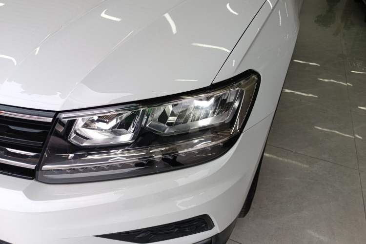 Used Volkswagen Tiguan 2018 330TSI All-Wheel-Drive Innovation Model
