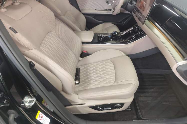 Used BYD Han 2024 EV Glory Edition 605KM Front-Wheel-Drive Premium Model