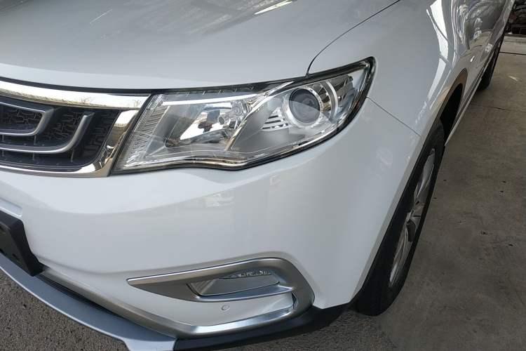 Used Geely Auto Emgrand X7 Sport 2016 1.8TD Automatic ZhiShang Model
