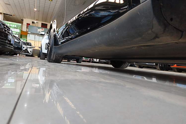 Used Tesla Model Y 2023 Rear-Wheel-Drive Version
