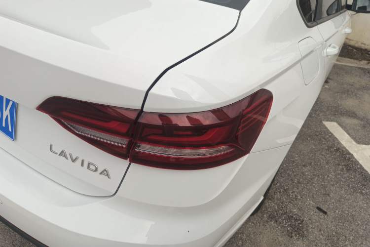 Used Volkswagen Lavida 2023 1.5L Automatic De Yi Edition