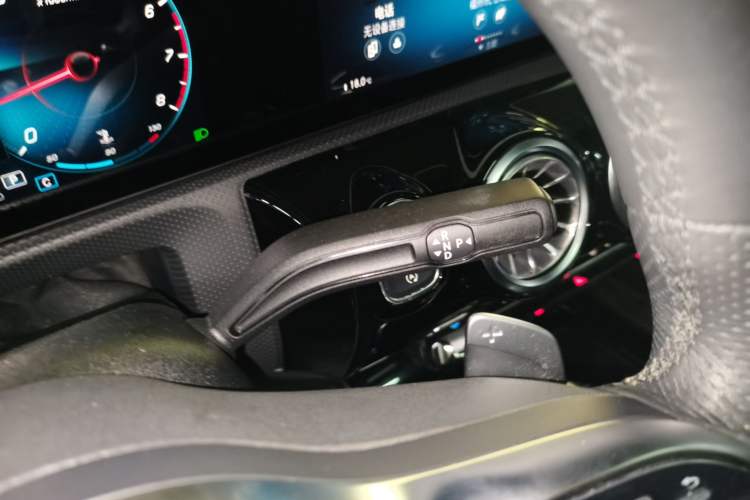 Used Mercedes-Benz A-Class 2021 A 200 L Sport Sedan Fashion Model
