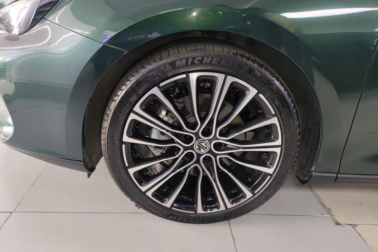 Used MG 7 2023 2.0T Automatic Hunter Luxury Edition
