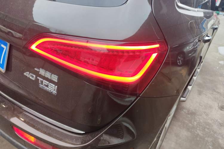 Used Audi Q5 2017 40 TFSI Comfort Model
