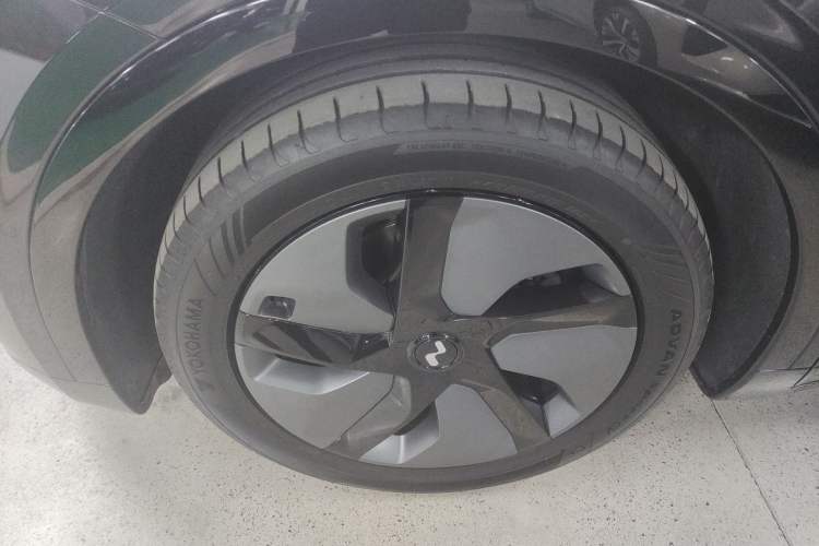 Used ONVO L60 2024 60 kWh Rear-Drive Version
