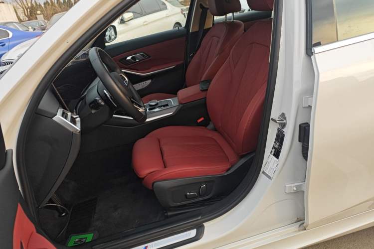 Used BMW 3 Series 2025 325i M Sport Package
