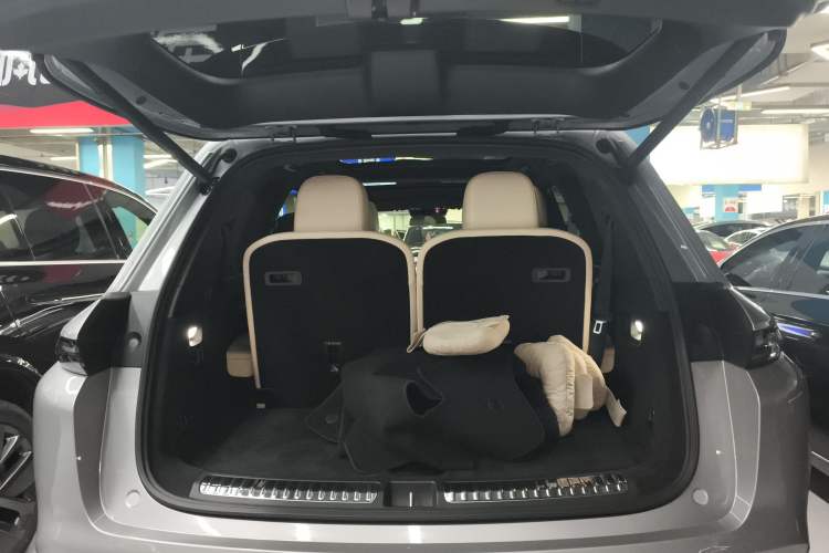 Used Li Auto L8 2024 Max
