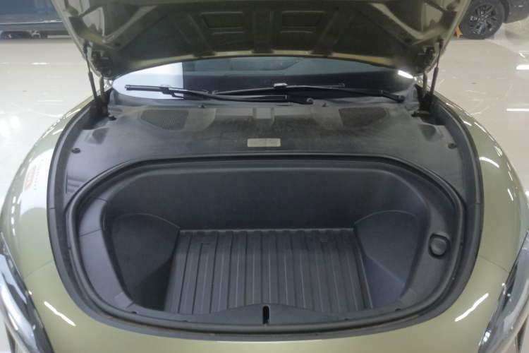 Used  SU7 2024 Rear-Drive Ultra-Long Range Advanced Pro-Level Intelligent Driving Version
