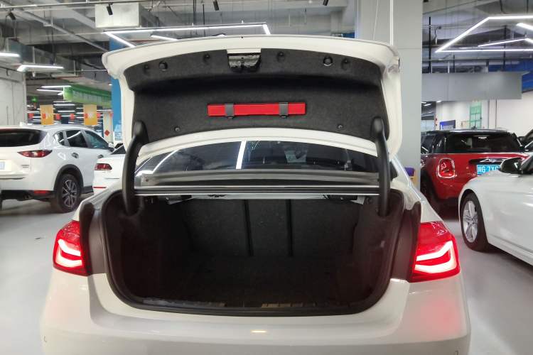 Used BMW 3 Series 2018 320Li Leading Model M Sport Package
