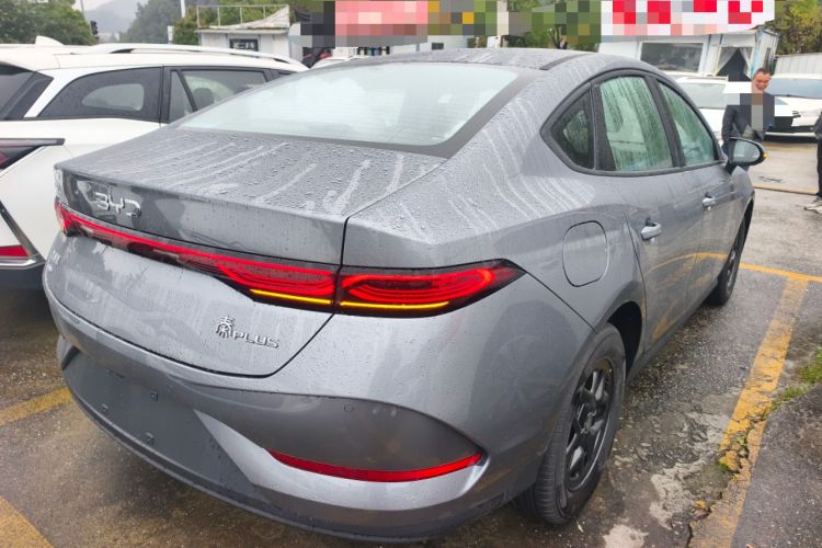 Used BYD Qin PLUS 2025 DM-i Smart Drive 55KM Leading Model
