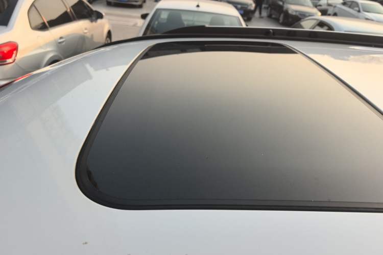 Used  Compass 2014 Revised Version 2.0L Two-Wheel Drive Entry-Level Edition
