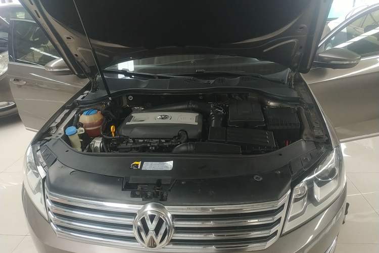 Used Volkswagen Magotan 2015 Revised 1.8TSI Prestige Version
