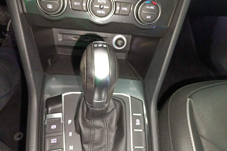 Used Volkswagen Tiguan 2018 330TSI All-Wheel-Drive Innovation Model
