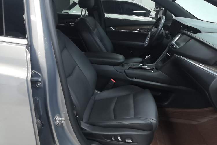 Used Cadillac XT5 2018 28E Four-Wheel Drive Leading Version