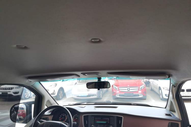 Used FORTHING Lingzhi 2019 M5L 1.6L 9-Seater Base Model China VI Standard