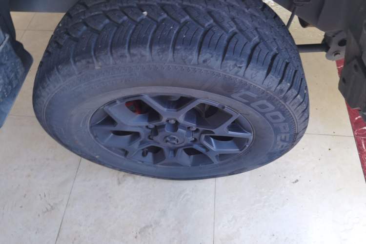 Used Beijing Auto BJ40 2019 2.3T Automatic Four-Wheel Drive Ring the Tower Champion Edition China VI
