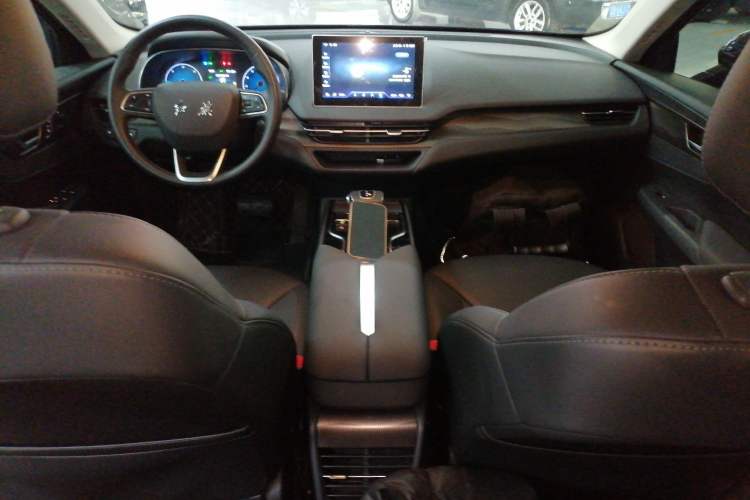 Used Hongqi E-QM5 2022 431 km Charge & Enjoy Edition
