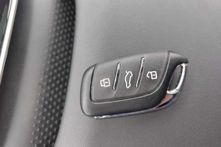 Used Roewe i6 MAX New Energy 2023 EV 420 Skyroof Special Edition