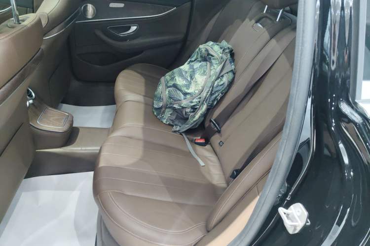 Used Mercedes-Benz E-Class 2023 Updated E 300 L Fashion Edition
