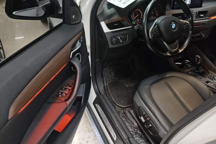 Used BMW X1 2018 sDrive18Li Luxury Model

