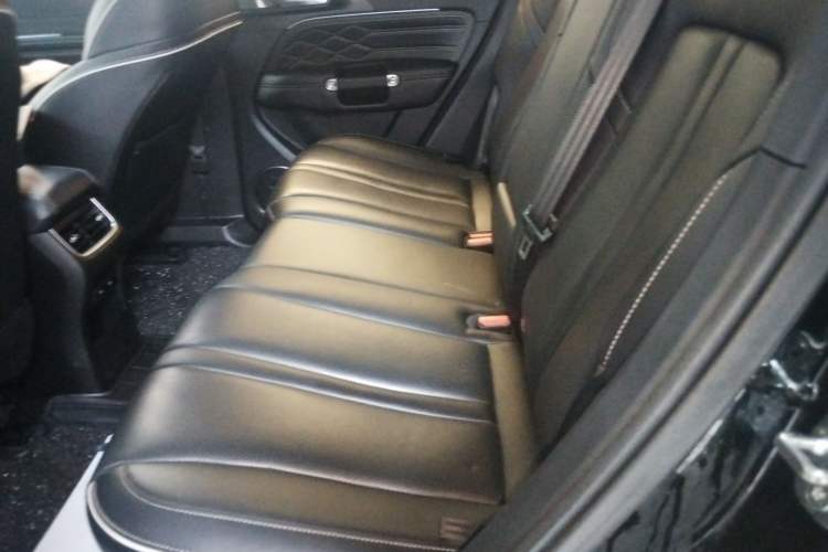 Used Tank 300 2023 City Edition 2.0T—Stylish as Ever
