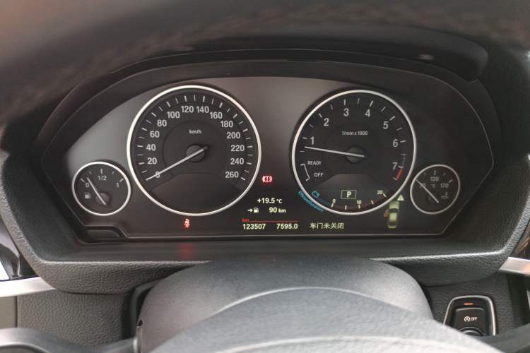 Used BMW 3 Series 2019 320Li Fashion Model
