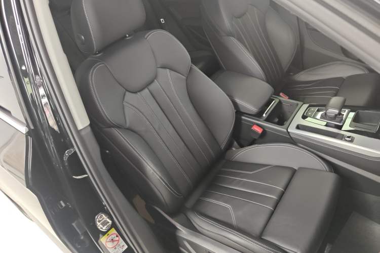 Used Audi Q5L 2024 40 TFSI Fashion Dynamic Model