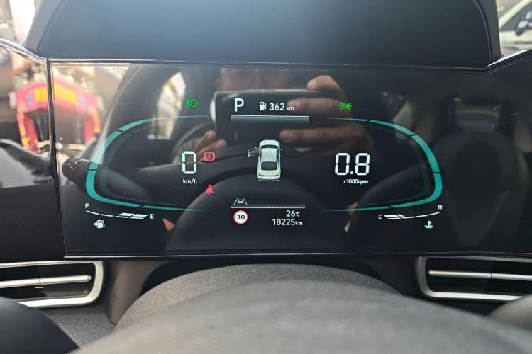 Used Hyundai Elantra 2023 1.5L CVT LUX Prestige Edition