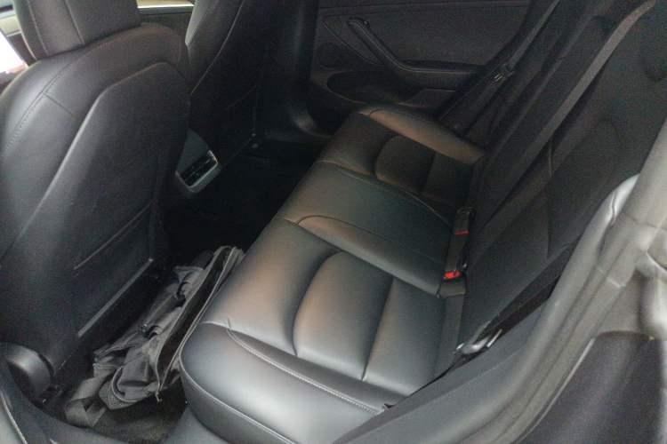 Used Tesla Model 3 2021 Revised Version II – Performance High-Performance All-Wheel-Drive Edition
