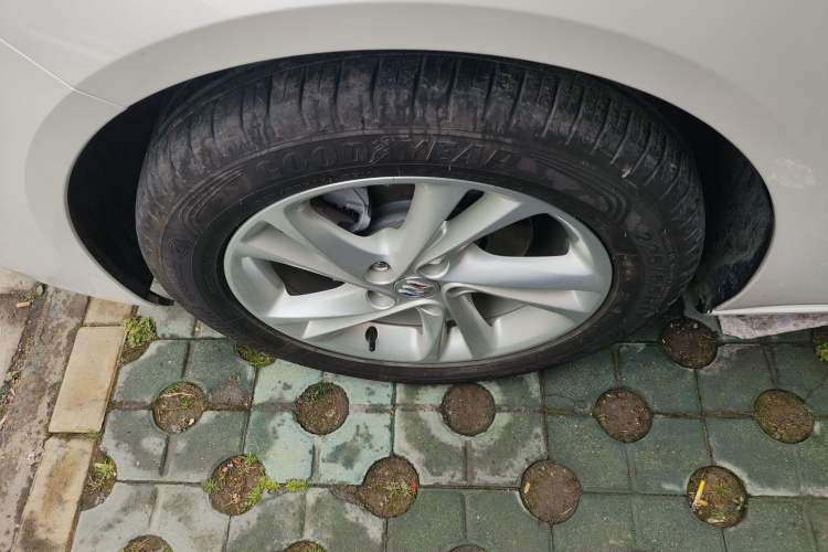 TDK.VehicleDetails.img