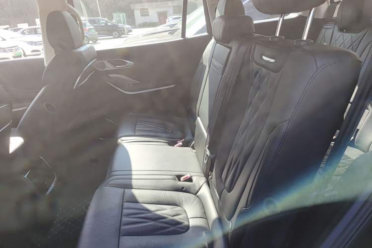 Used Hongqi HS7 PHEV 2024 2.0T PHEV Four-Wheel Drive Flagship Edition 7 Seats