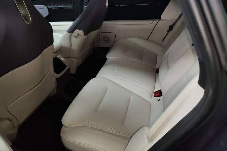 Used  12 2023 650 Three-Laser Four-Wheel Drive Performance Edition