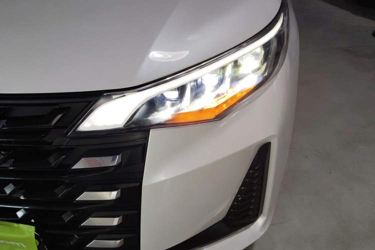 Used GAC Trumpchi M6 2021 PRO 270T DCT Luxury Edition
