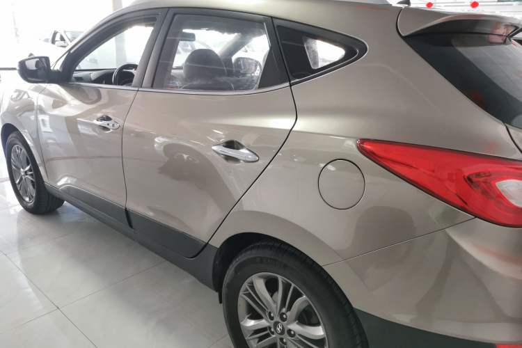 Used Hyundai ix35 2015 2.0L Automatic 2WD Smart Type China IV
