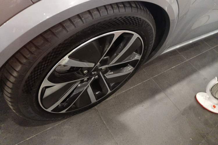 Used Li Auto L9 2022 Max model