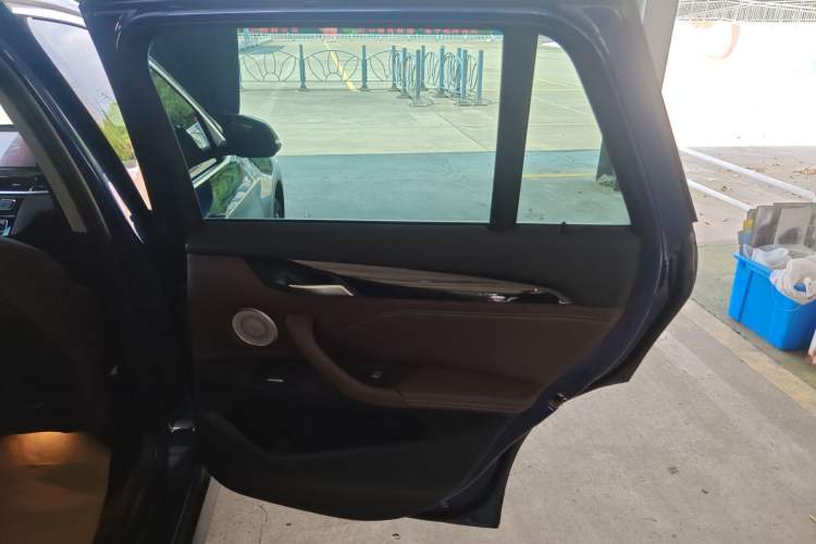 Used BMW X1 2022 sDrive25Li Leading Model
