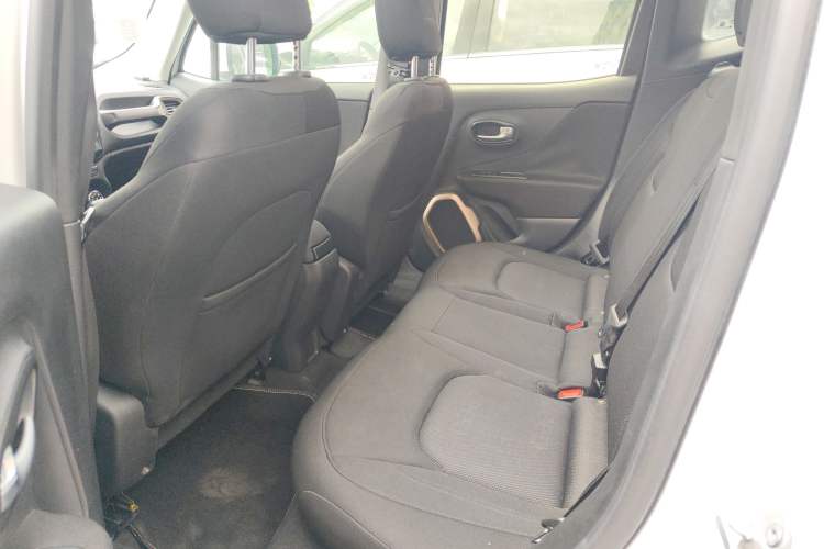 Used  Renegade 2017 180T Automatic High-Energy Version
