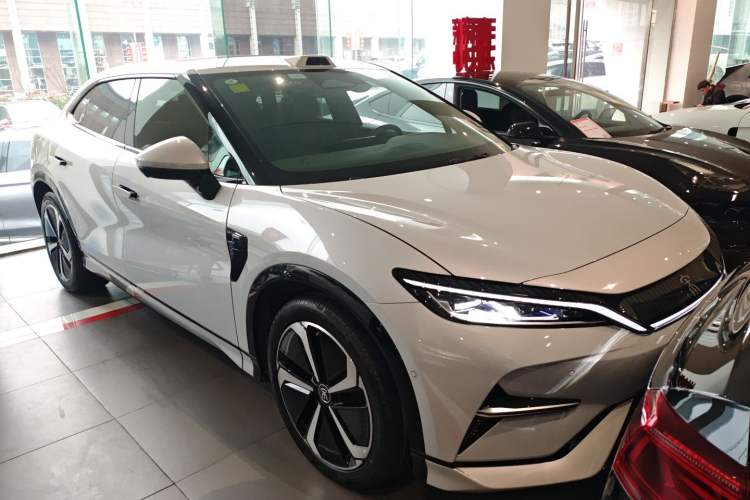 Used BYD Song L EV 2025 Intelligent Driving Version 662 km LiDAR Excellence Edition
