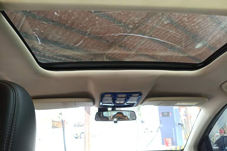 Used Dongfeng Fengon 580 2017 1.5T CVT Smart Connectivity Model